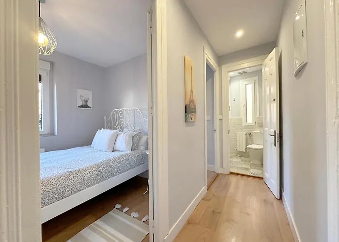 Appartement Facing The Bizkaia Bridge, Bilbao