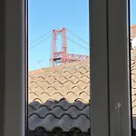 Facing The Bizkaia Bridge, Bilbao Apartman *
